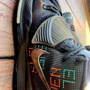 Kyrie 6 Basketball Shoes size 10